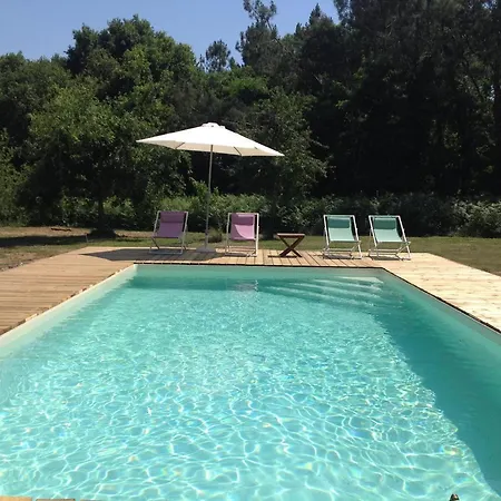 לינה וארוחת בוקר D'hotes La Guirosse