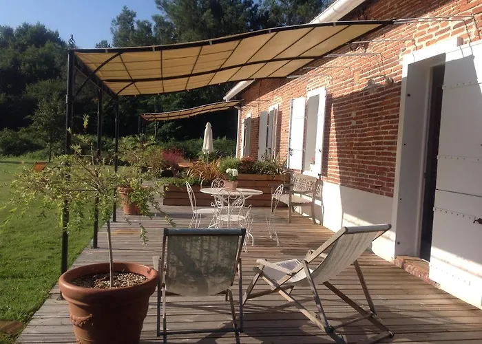 D'hotes La Guirosse Bed & Breakfast 3*